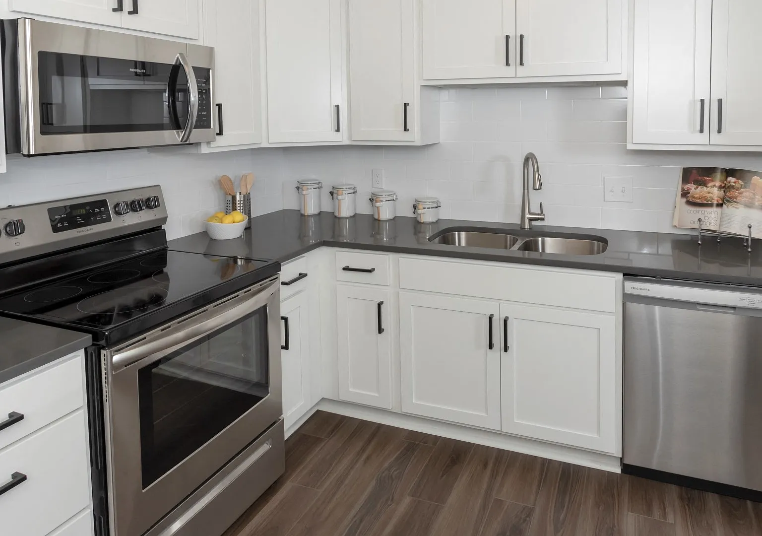 Greystone Heights — Photo 1