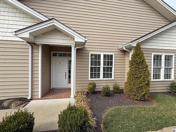 3rd image of 407 Villa Ridge Dr