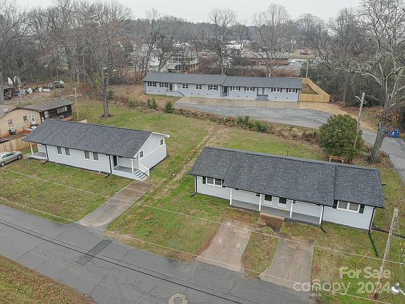 4th image of 319 Willow Run Dr