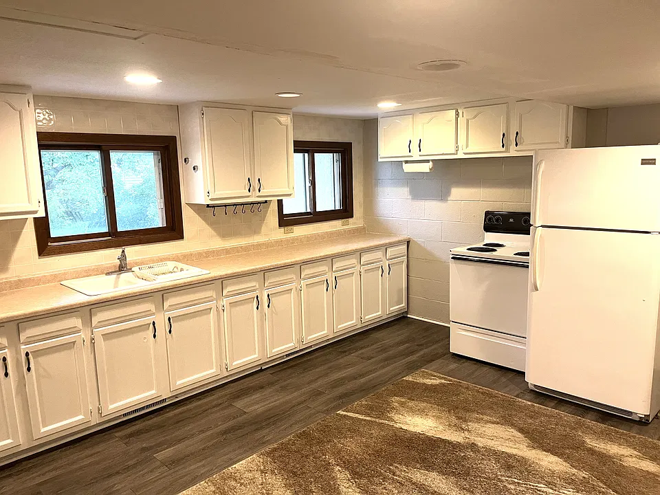 503 Elm St #3