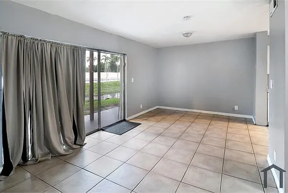 6539 Boulevard Of Champions — Photo 10