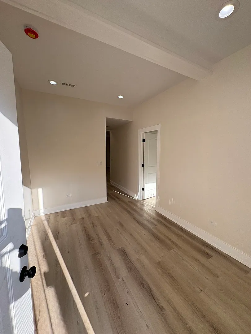 1635 N Kedzie Ave — Photo 2