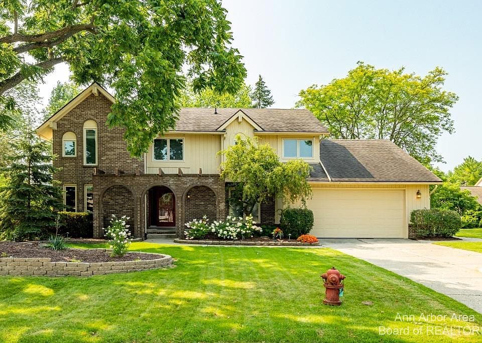 1st image of 22763 Shadowglen Dr