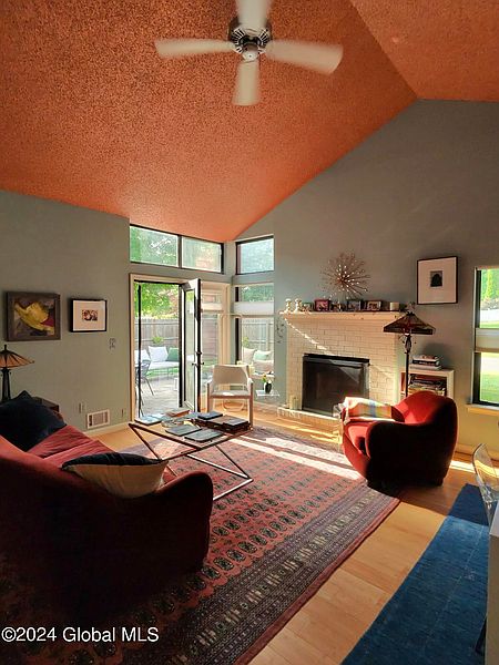 2nd image of 114 Meadowbrook Drive