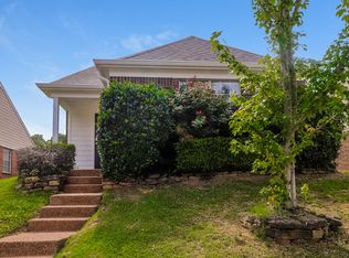 1497 Pemberton Ln, Cordova, TN 38016