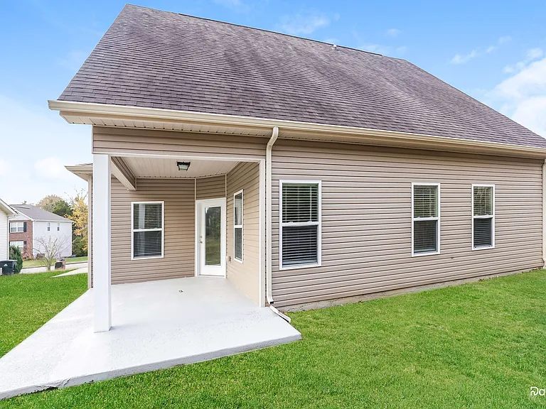 2136 Pine Glen Ct — Photo 15