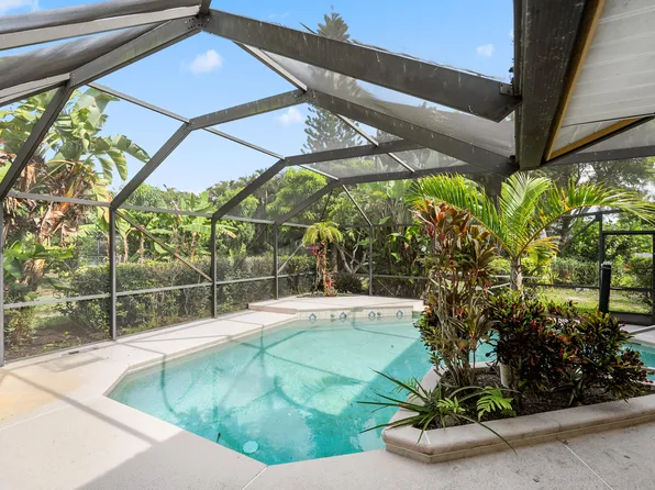 620 SE Stow Terrace, Port St Lucie, FL 34984