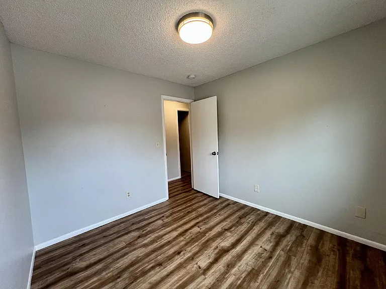 13238 Alcott Cir — Photo 24