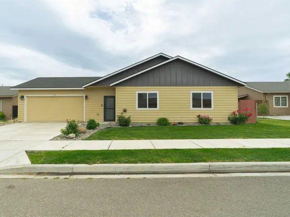588 N Harrison Pl, Kennewick, WA 99336
