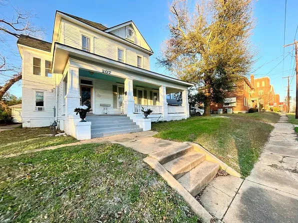 207 W Reagan St, Palestine, TX 75801