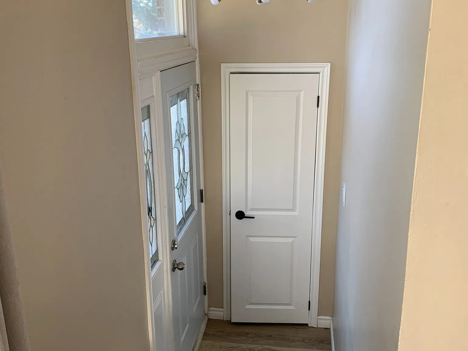 3 bed, $2,400 — Photo 2