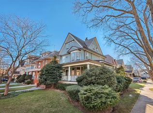 684 E 17th St, Brooklyn, NY 11230