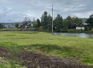 2326 Cross Creek St #F, Seaside, OR 97138