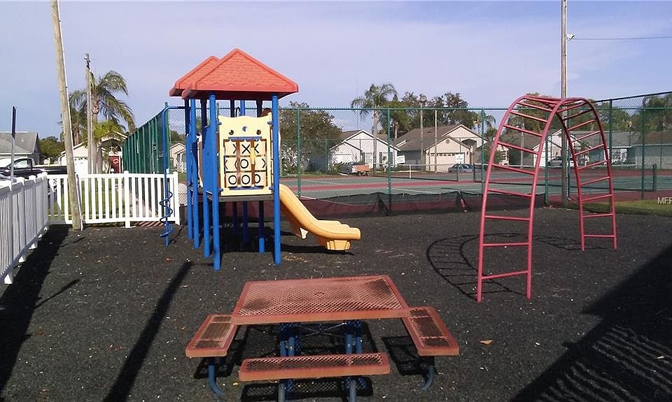 2nd image of 4102 39th St W