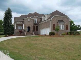 125 Riveroak Dr, Fayetteville, GA 30215