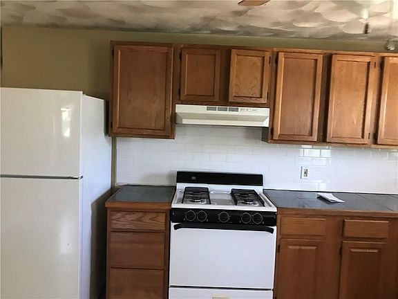 4th image of 1282 Chalkstone Ave #1
