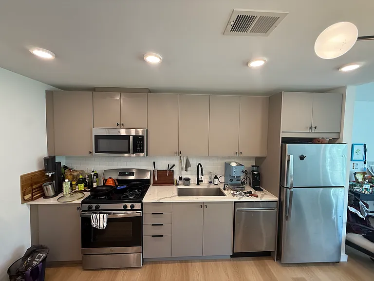 401 Jackson St #202 — Photo 1