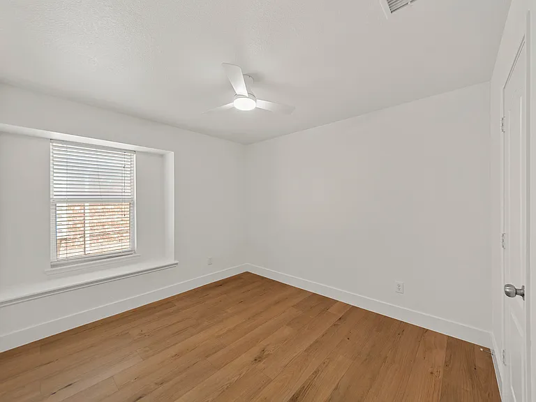 3004 Sweetleaf Dr — Photo 8