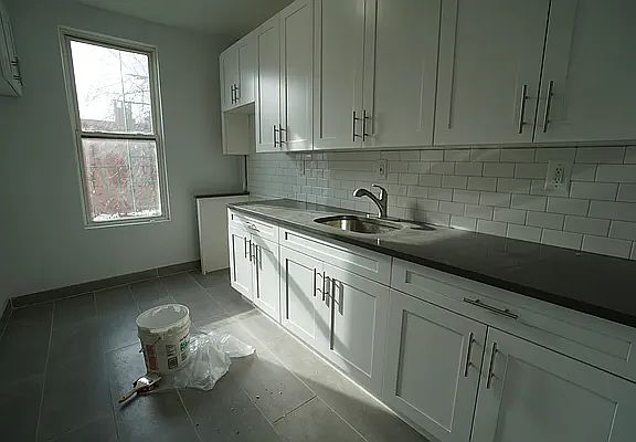 2nd image of 966 E 156th St #3