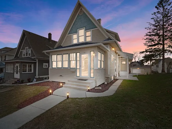 341 South 8th AVENUE, West Bend, WI 53095