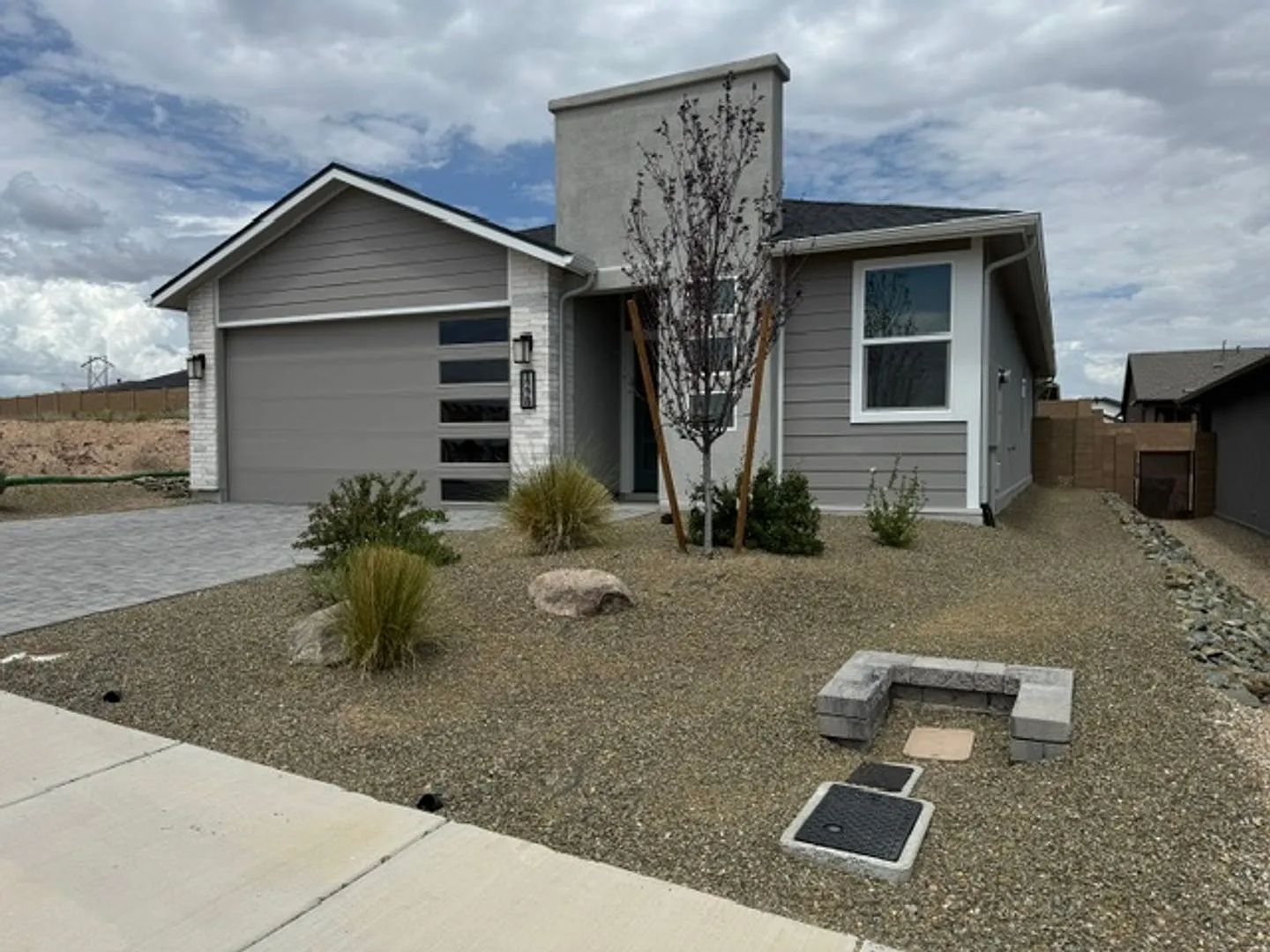 Stunning 3-Bedroom 2-Bath 2-Car Garage In South Ranch Community! Prescott — Photo 2