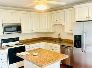 75 Waterbury Ave #R2, Stamford, CT 06902