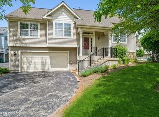 1140 Cambridge Dr, Grayslake, IL 60030