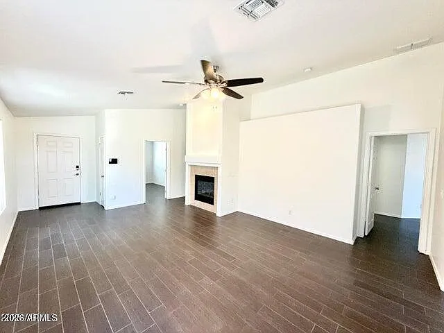 3 bed, 2.0 bath, 1599 sqft, $1,900 — Photo 4