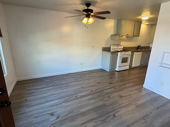 4th image of 1204 N Cuyamaca St N #A