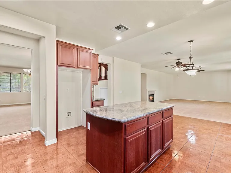 13564 Williamson Rd — Photo 10