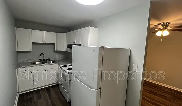 631 Quincy St #G — Photo 14