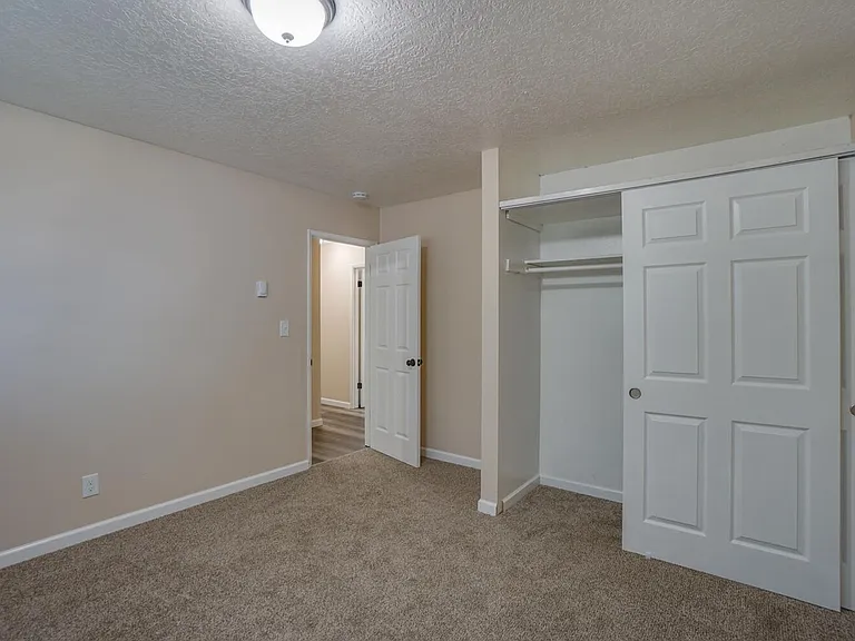 12625 SW 13th St — Photo 13