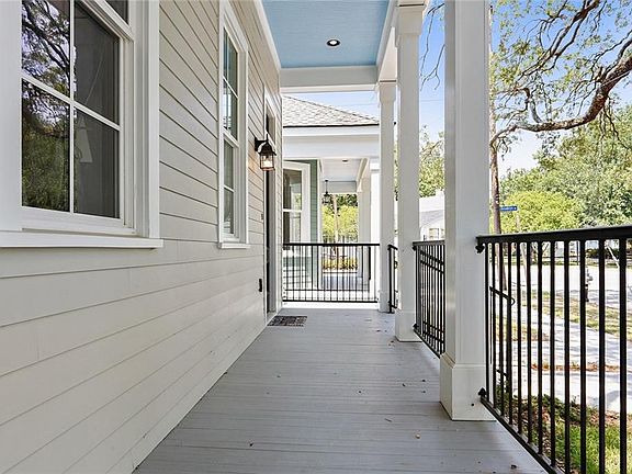 2nd image of 305-07 Opelousas Ave