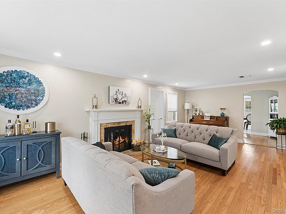 4th image of 2332 Coventry Road