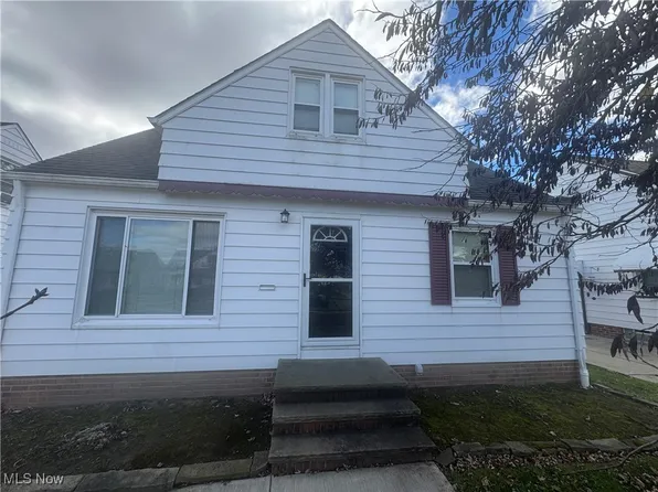 13370 Hathaway Rd, Garfield Heights, OH 44125