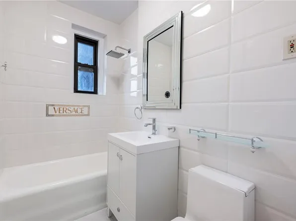 44-14 Newtown Road #3K, Astoria, NY 11103