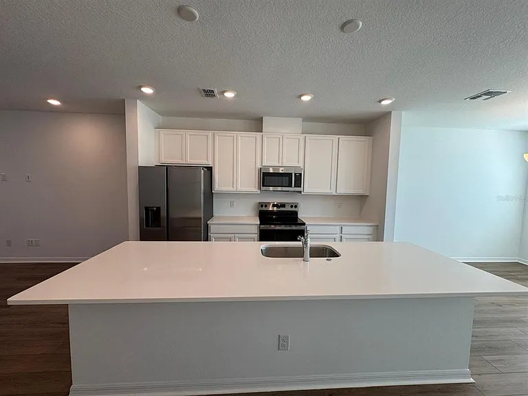 6467 Trailblaze Bnd — Photo 3