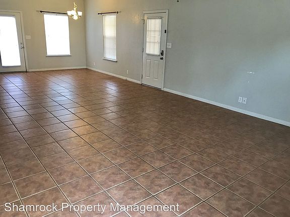 2nd image of 521 W Craven Ave