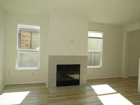 3rd image of 14100 Benjamin Harrison St