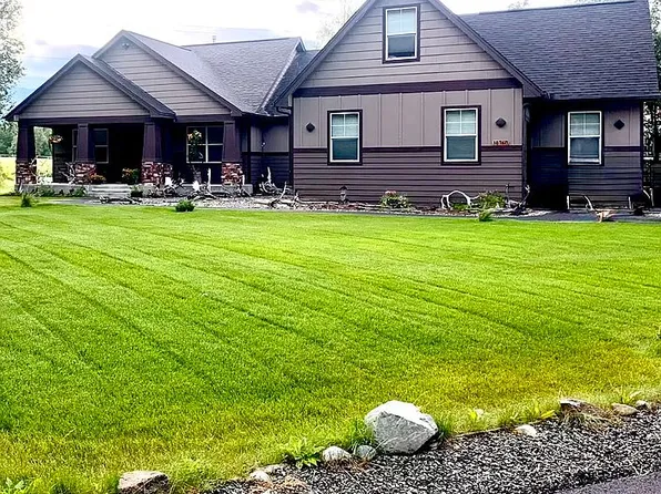 10760 E Meadowlark Cir, Palmer, AK 99645