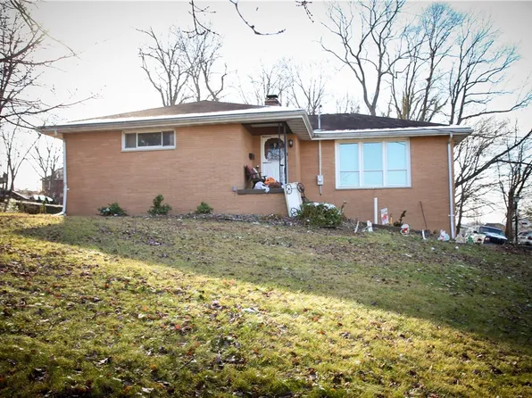 307 S Jefferson St, Connellsville, PA 15425
