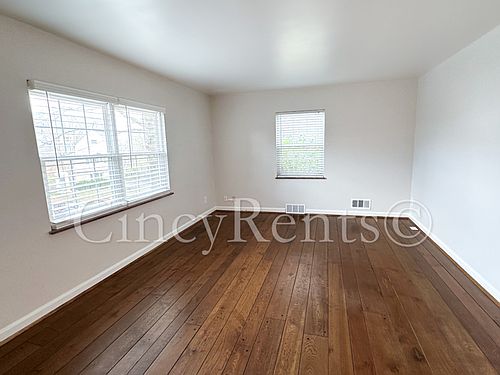 3rd image of 6239 Crestview Pl #1