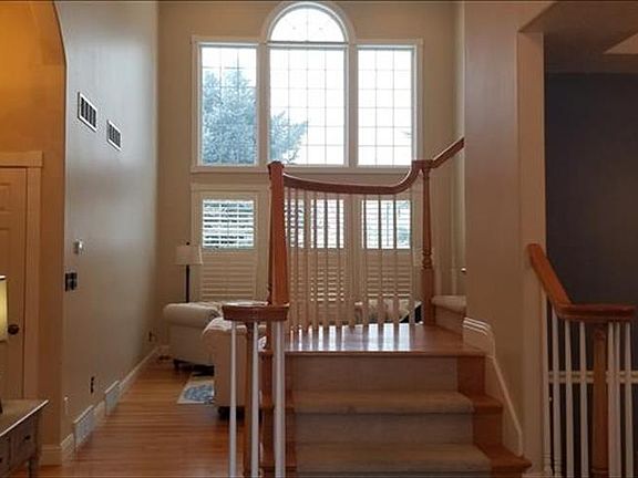 3rd image of 3530 Charleston Cir