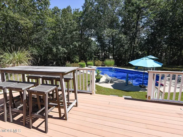 14 Bittersweet Drive, Jackson, NJ 08527