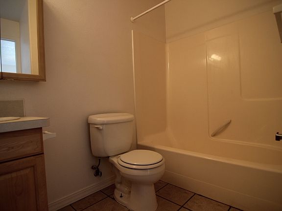 4th image of 1369 Elizabeth Cir APT 1