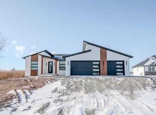 308 Kerrigan Dr, Wrightstown, WI 54180