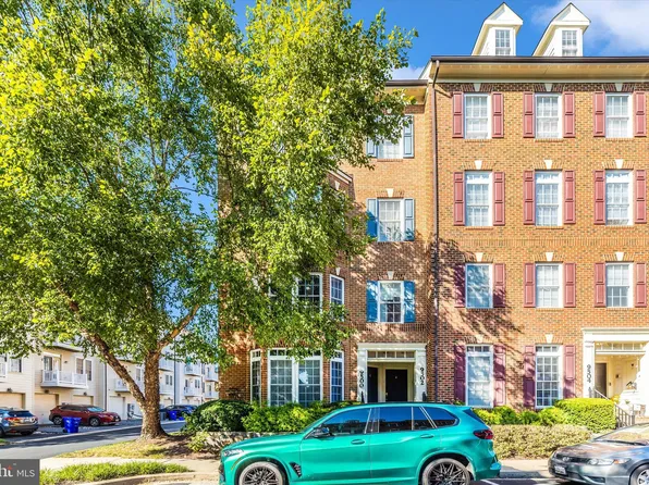 9500 Hyde Pl #9500, Frederick, MD 21704