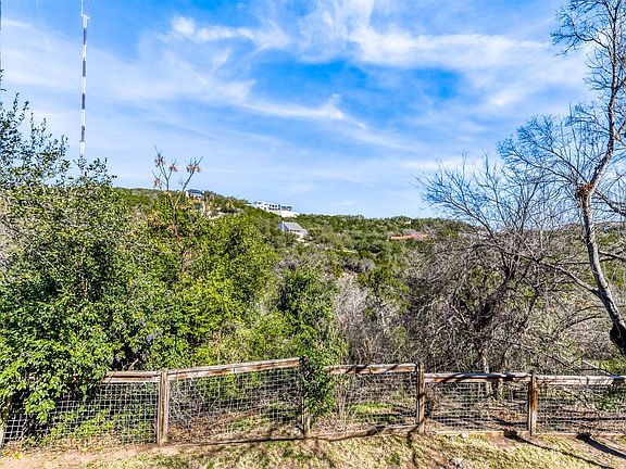 3rd image of 2717 Trail Of The Madrones