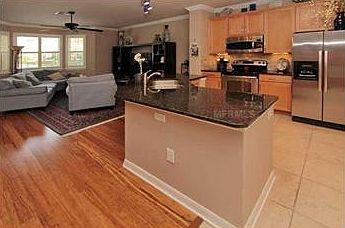 2nd image of 7568 Tamarind Ave