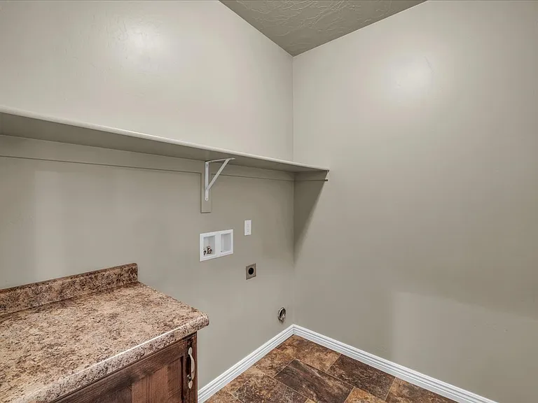 3714 E Archturus Dr — Photo 11